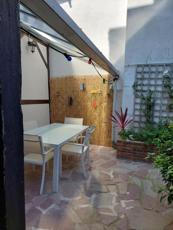 Comme Une Maison, Duplex Terrasse Hypercentre De Trouville Buitenkant foto